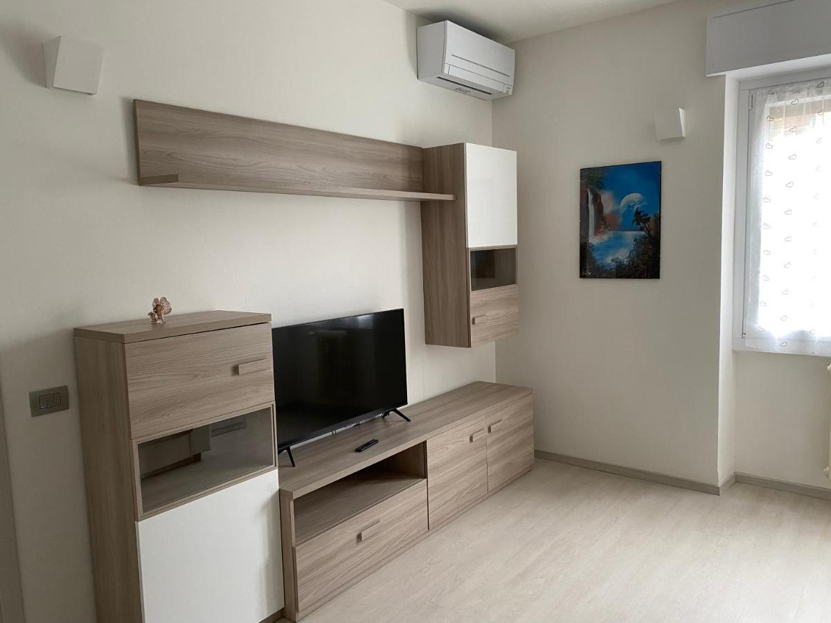 First Home Milaan Buitenkant foto